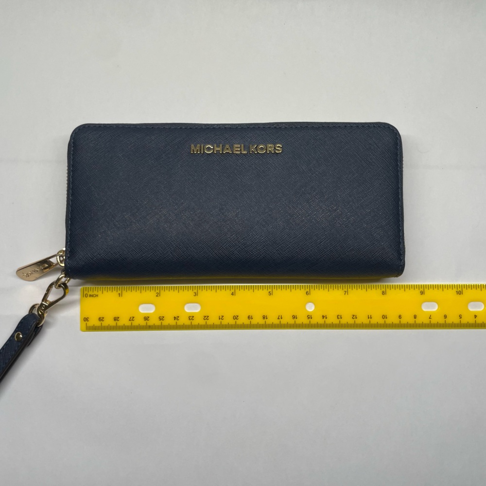 Michael Kors Jet Set Travel Continental Zip Wallet in Navy Blue Saffiano Leather - Picture 14 of 16